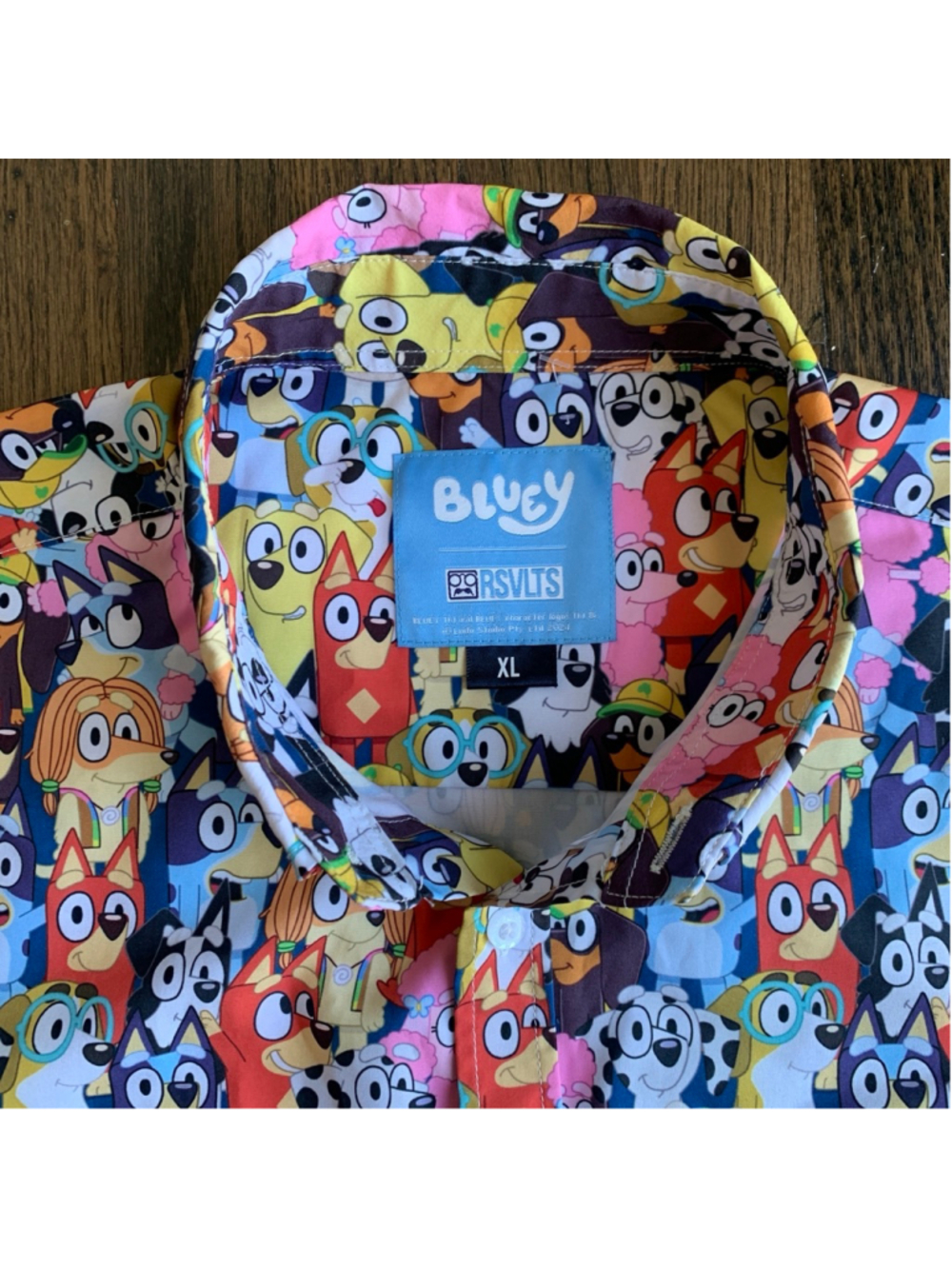 RSVLTS x Bluey Shirt Size XL Primary Pals Print Short Sleeve Kunuflex Stretche - Picture 8 of 12